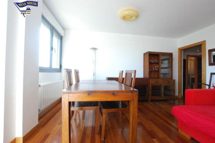 2 bedrooms apartment for rent in Santander, Spain - Image 9