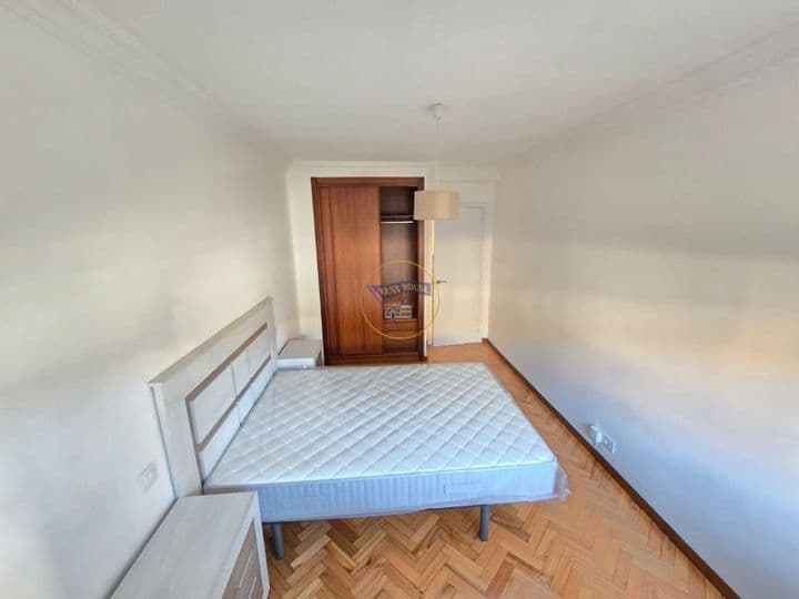 3 bedrooms apartment for rent in Vigo, Spain - Image 12