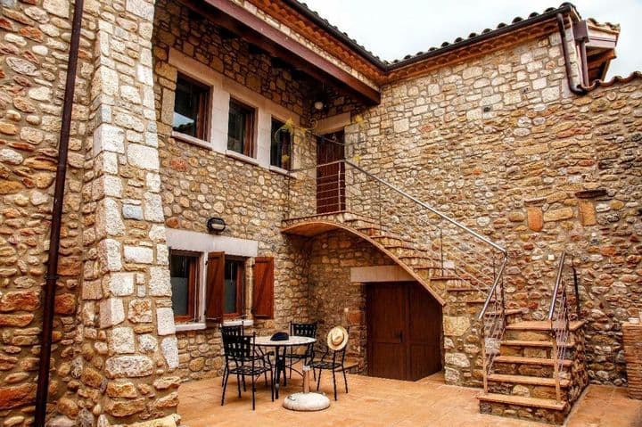 8 bedrooms house for sale in Girona, Spain - Image 3