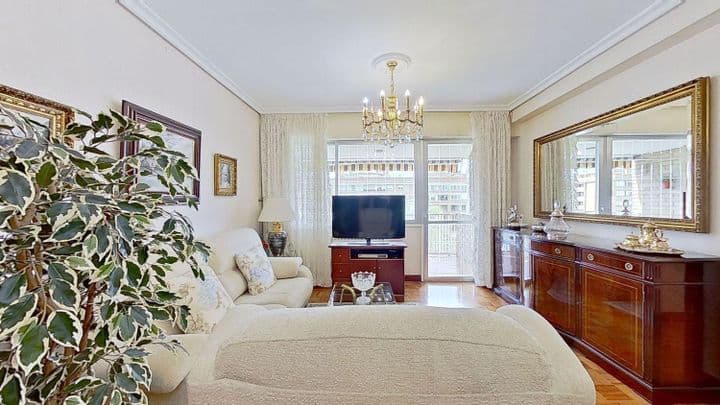 4 bedrooms apartment for sale in Pamplona, Spain - Image 11