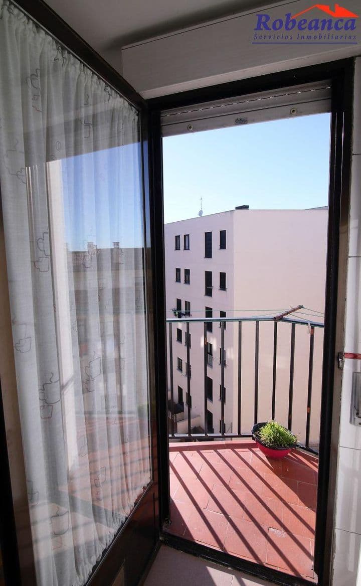 2 bedrooms apartment for rent in Avila, Spain - Image 8