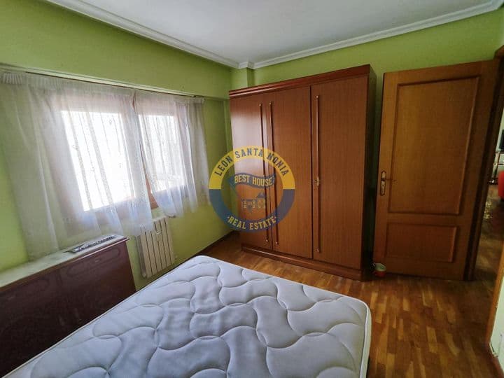 1 bedroom apartment for sale in Leon, Spain - Image 9