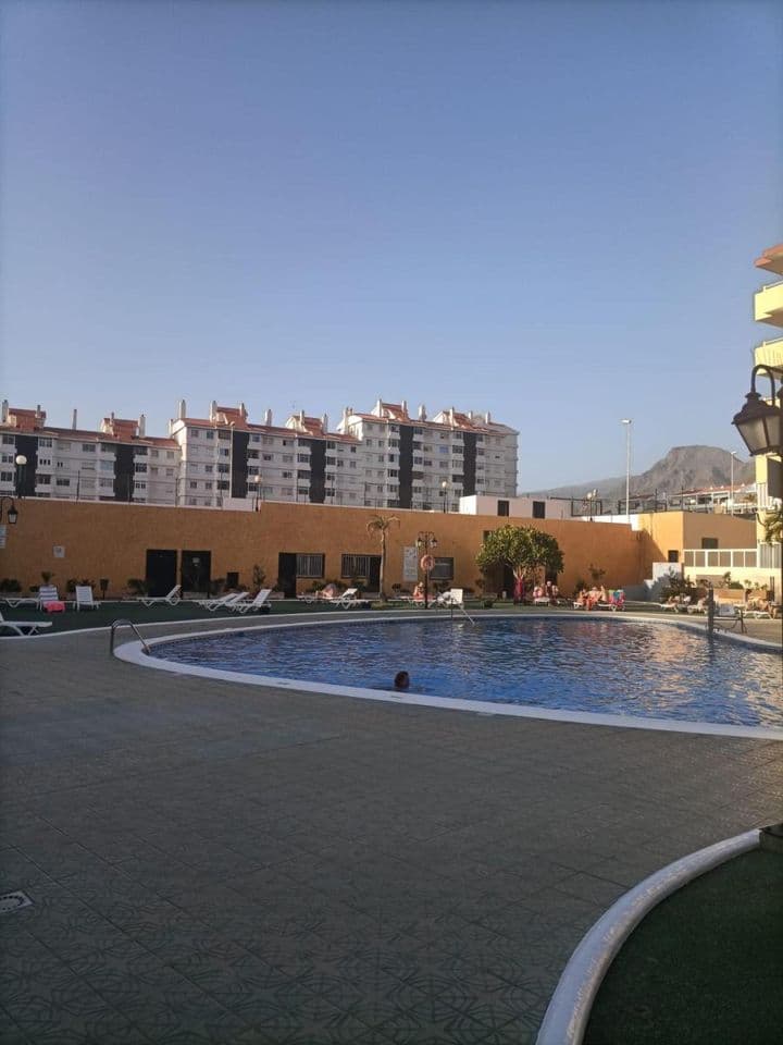 1 bedroom apartment for sale in Los Cristianos, Spain - Image 2