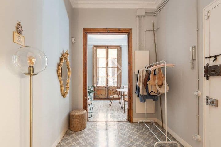 1 bedroom apartment for rent in Barcelona, Spain - Image 10