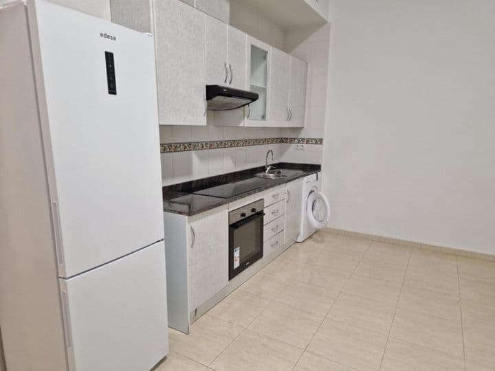 2 bedrooms house for rent in Murcia, Spain - Image 2