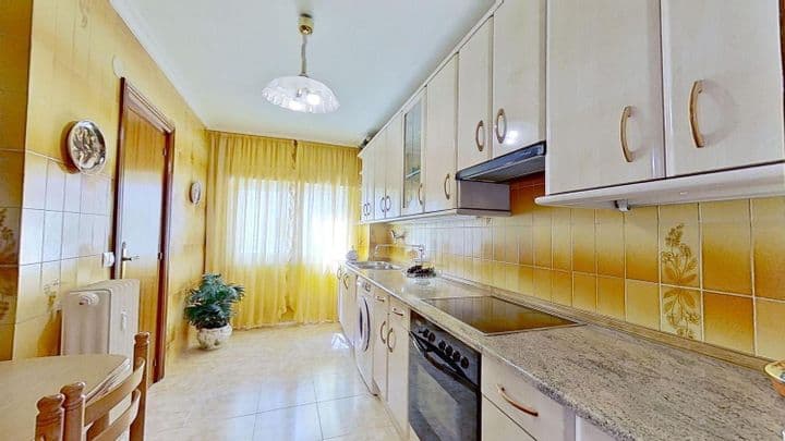 4 bedrooms apartment for sale in Pamplona, Spain - Image 8