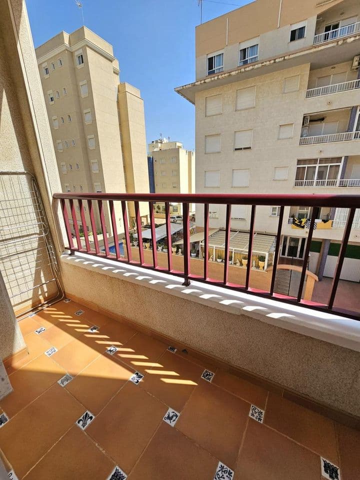 2 bedrooms apartment for rent in Zona Pueblo, Spain - Image 3