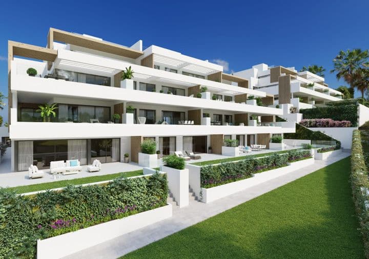 2 bedrooms apartment for sale in Puerto de Estepona, Spain - Image 2