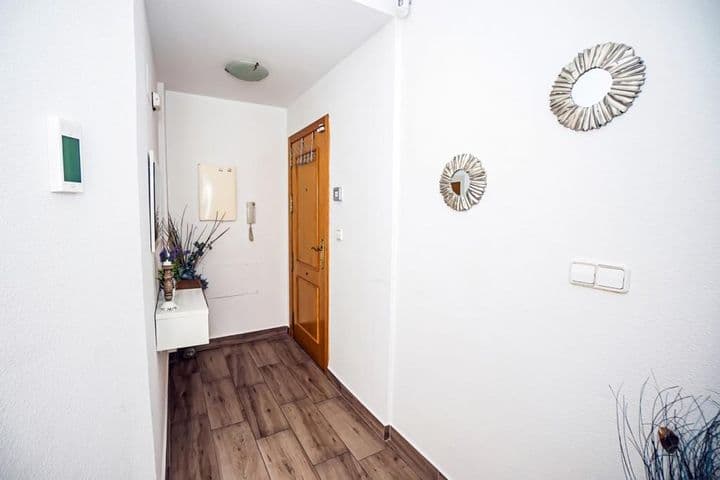 2 bedrooms apartment for rent in Puerto Deportivo, Spain - Image 10