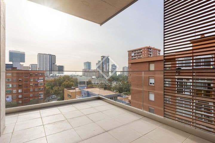 3 bedrooms apartment for rent in Barcelona, Spain - Image 2