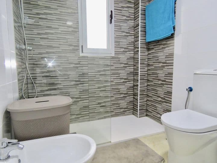 2 bedrooms house for rent in Villamartin-Las Filipinas, Spain - Image 10