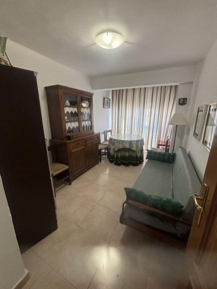 2 bedrooms apartment for rent in Santander, Spain - Image 2