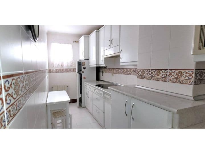 2 bedrooms apartment for rent in Palencia, Spain - Image 5