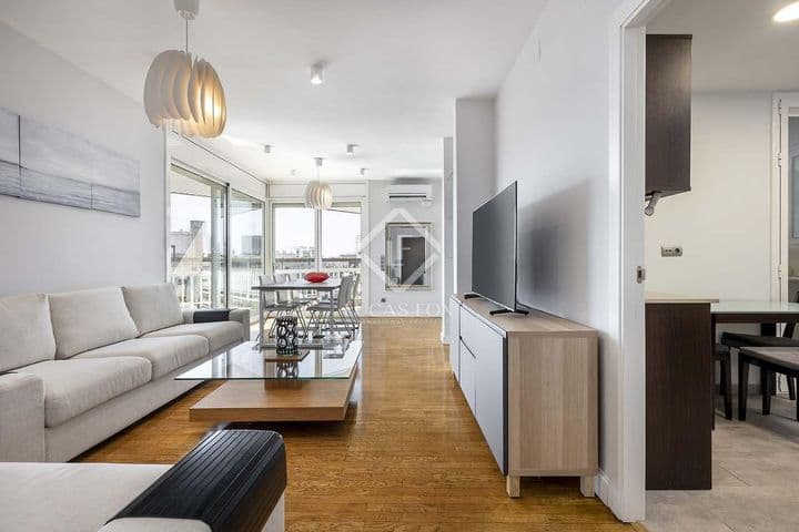 3 bedrooms apartment for rent in Barcelona, Spain - Image 2