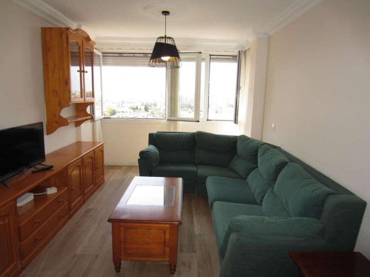 3 bedrooms apartment for rent in Centro Ciudad, Spain - Image 3