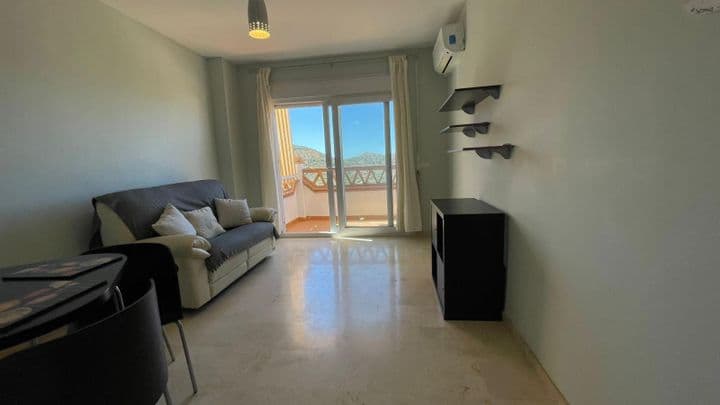 1 bedroom apartment for sale in La Axarquia, Spain - Image 3