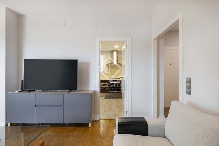 3 bedrooms apartment for rent in Barcelona, Spain - Image 12