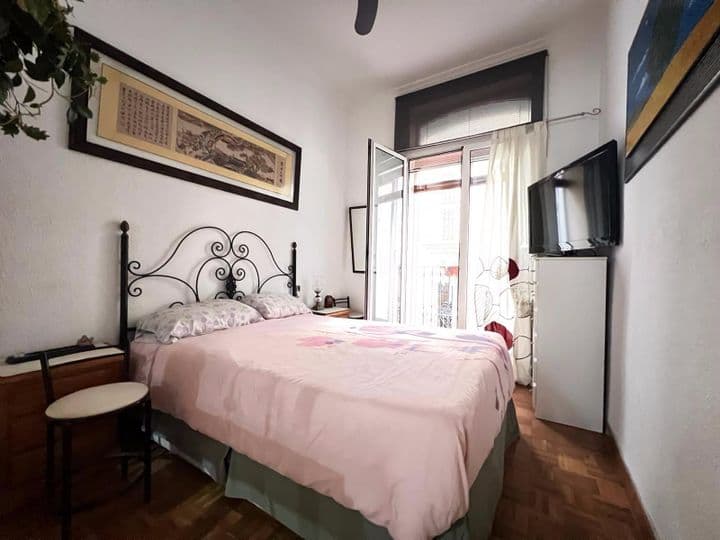 2 bedrooms apartment for rent in Santa Cruz-Casco Antiguo, Spain - Image 8