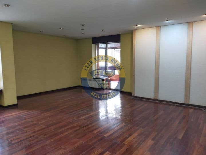 3 bedrooms apartment for sale in Leon, Spain