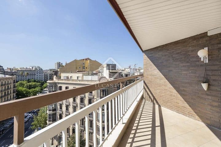 3 bedrooms apartment for rent in Barcelona, Spain - Image 9