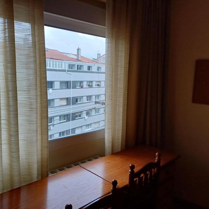 3 bedrooms apartment for rent in Santiago de Compostela, Spain - Image 10