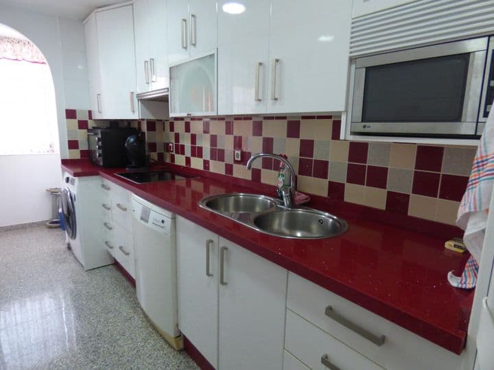 3 bedrooms apartment for rent in Centro, Spain - Image 4