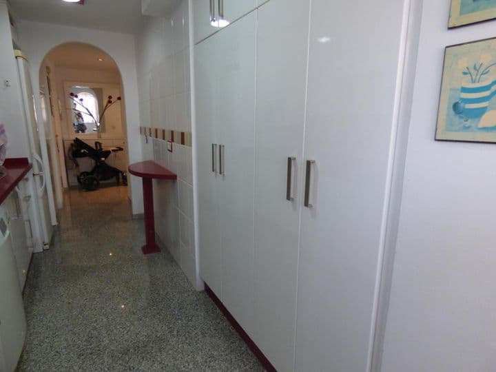 3 bedrooms apartment for rent in Centro, Spain - Image 6