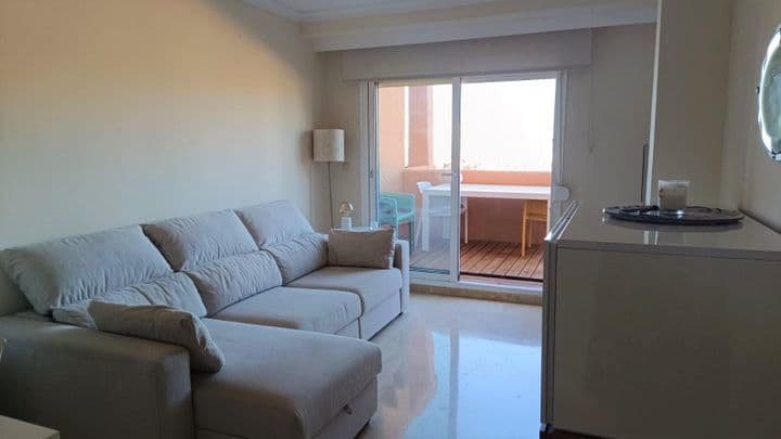 1 bedroom apartment for rent in Elviria, Spain - Image 4