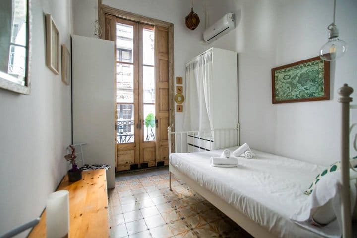 3 bedrooms apartment for sale in Gotic, Spain - Image 9