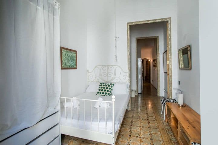 3 bedrooms apartment for sale in Gotic, Spain - Image 10