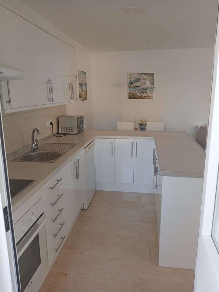 2 bedrooms apartment for rent in Playa de los Boliches, Spain - Image 9