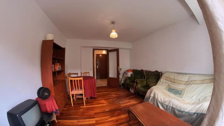 4 bedrooms apartment for sale in Santiago de Compostela, Spain - Image 4