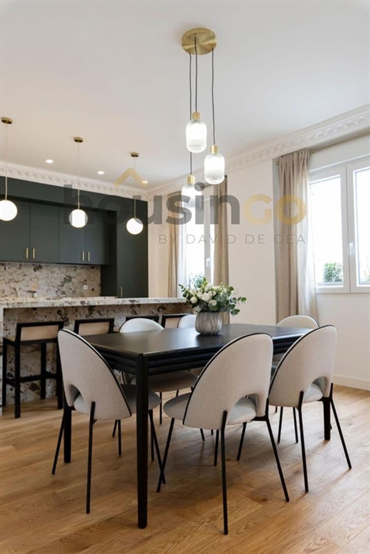 3 bedrooms apartment for sale in Madrid, Spain - Image 2