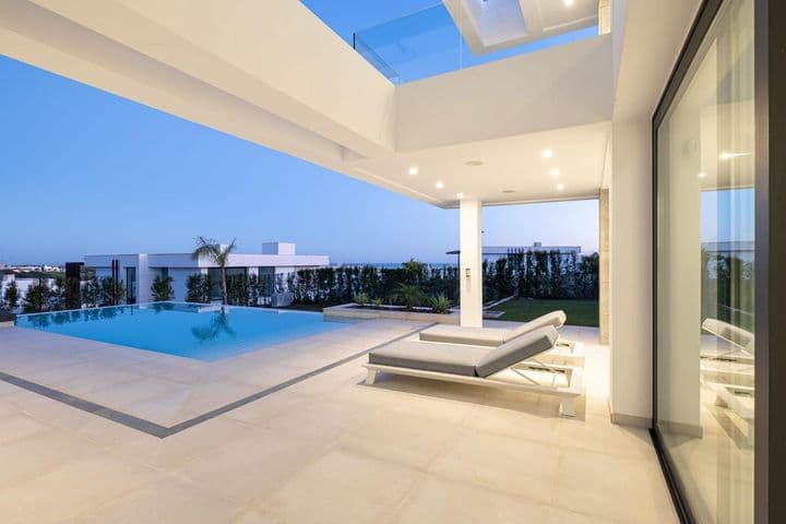 4 bedrooms house for sale in Estepona, Spain - Image 3