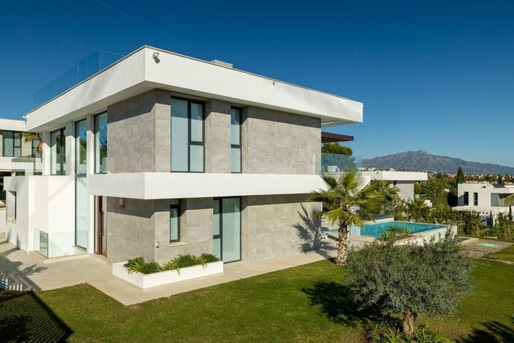 4 bedrooms house for sale in Estepona, Spain - Image 4