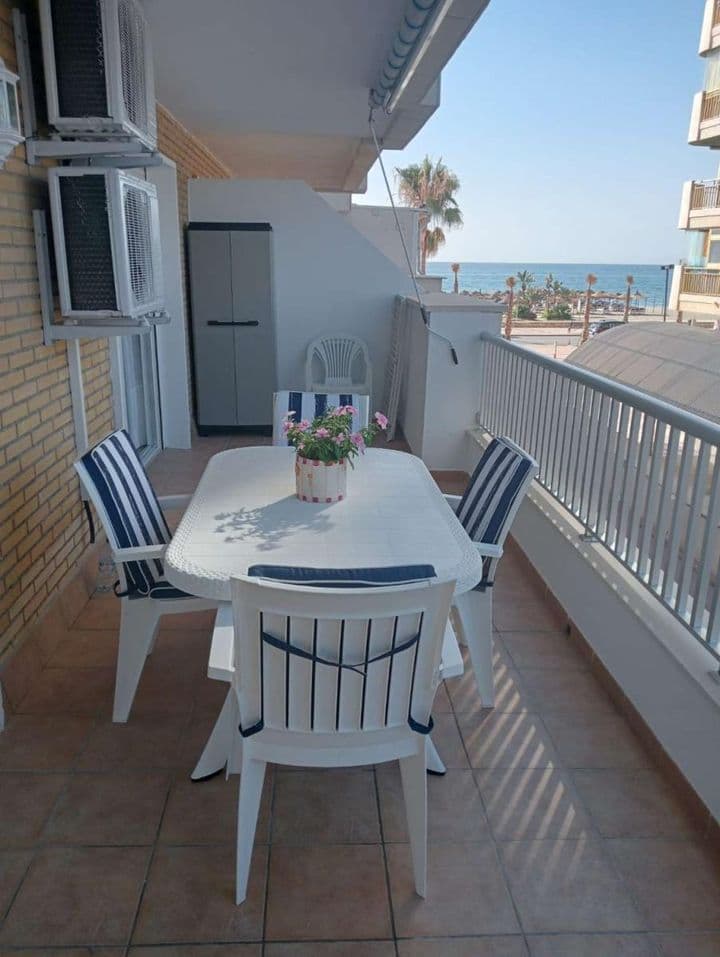 2 bedrooms apartment for rent in Playa de los Boliches, Spain - Image 3