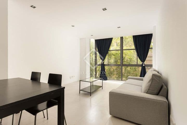 3 bedrooms apartment for rent in Barcelona, Spain - Image 2