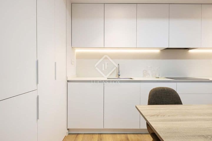 2 bedrooms apartment for rent in Barcelona, Spain - Image 8