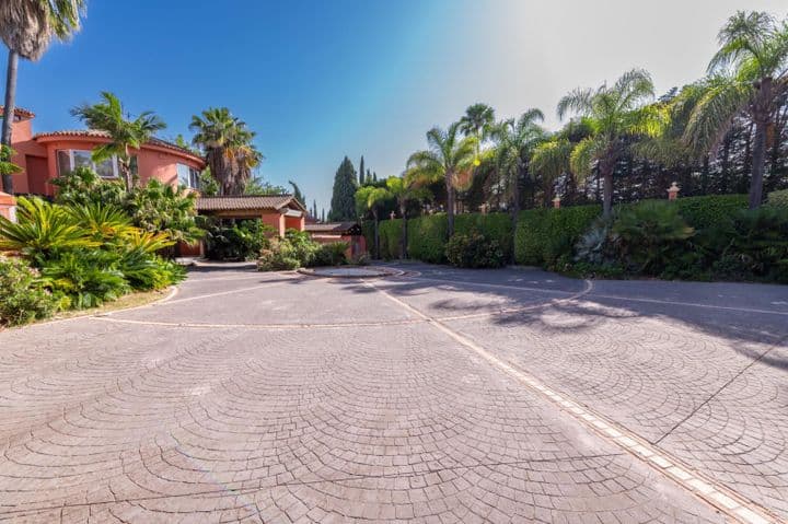 4 bedrooms house for sale in Marbella, Spain - Image 8