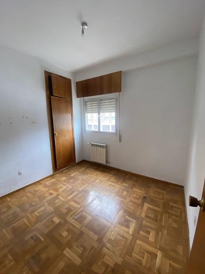 4 bedrooms apartment for sale in Valladolid, Spain - Image 4