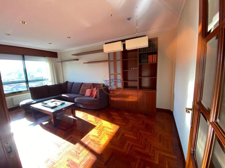 2 bedrooms apartment for rent in Vigo, Spain