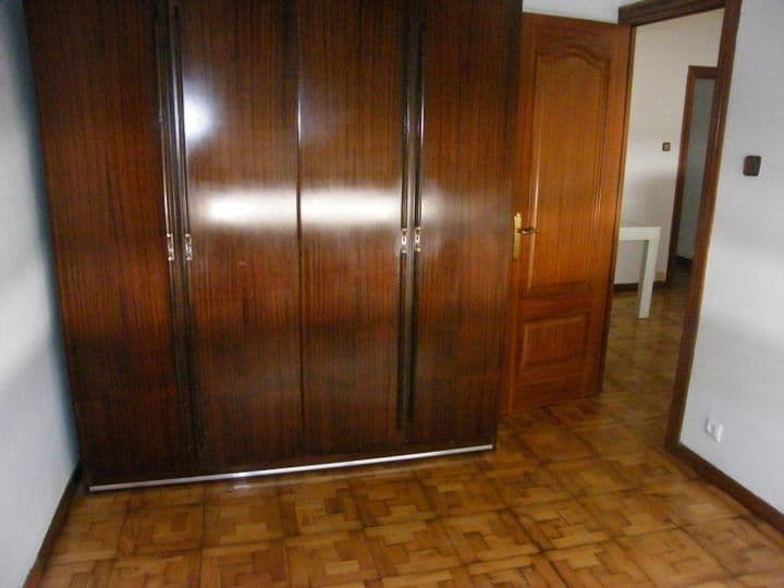 3 bedrooms apartment for rent in Torrelavega, Spain - Image 12