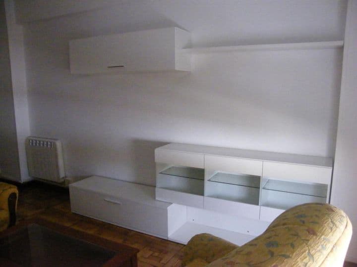 3 bedrooms apartment for rent in Torrelavega, Spain - Image 10