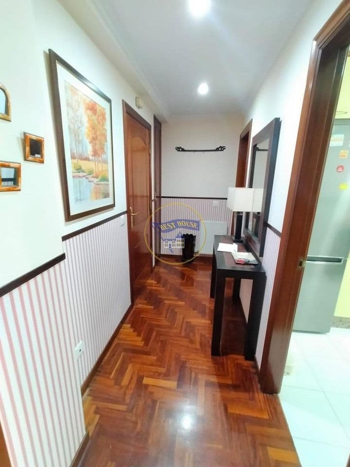 2 bedrooms apartment for rent in Vigo, Spain - Image 8