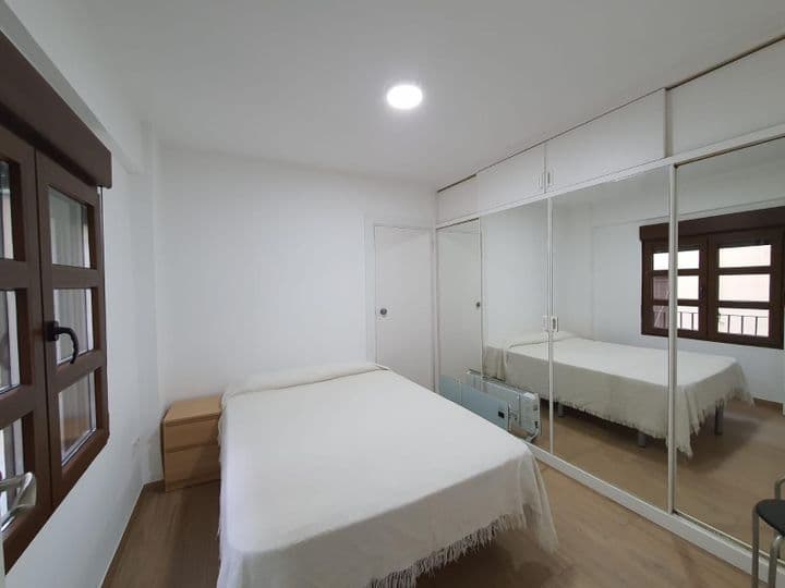 2 bedrooms apartment for rent in Albaicin, Spain - Image 7