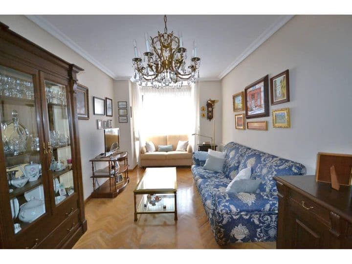 2 bedrooms apartment for rent in Palencia, Spain