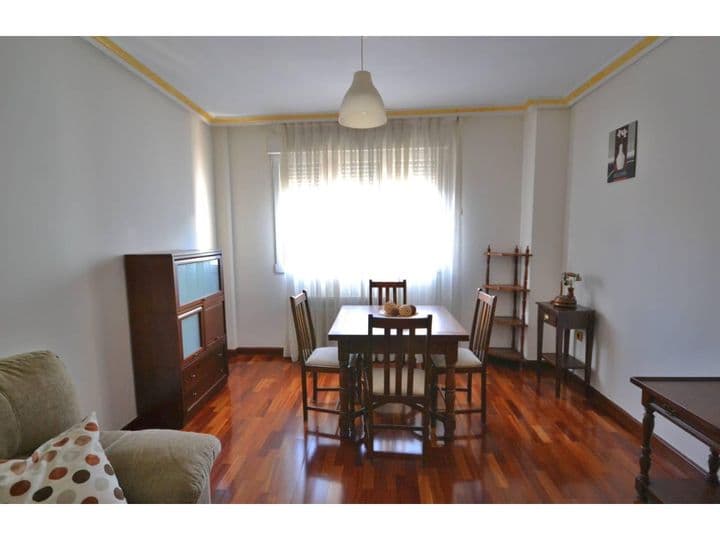 2 bedrooms apartment for rent in Palencia, Spain - Image 10