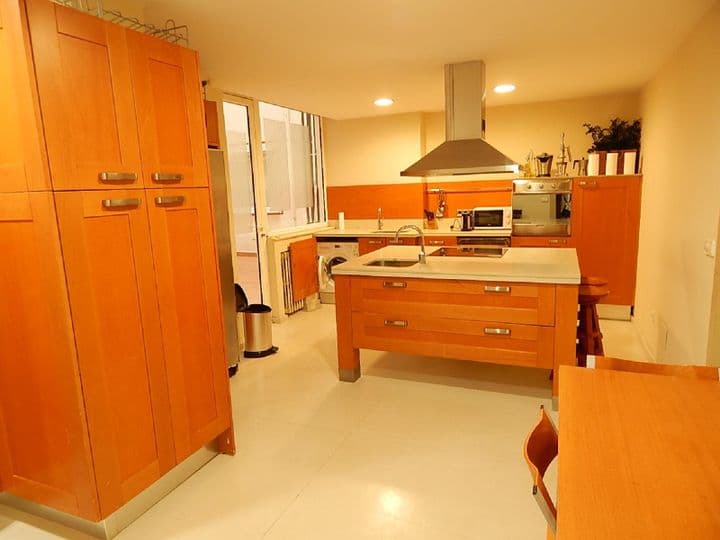 4 bedrooms apartment for rent in Santander, Spain - Image 5