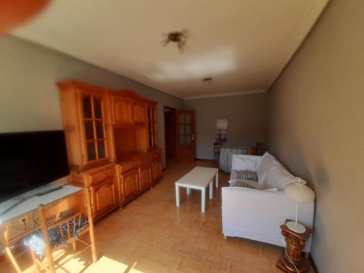 1 bedroom apartment for rent in Valladolid, Spain - Image 7