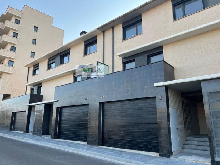 House for sale in Zaragoza, Spain - Image 3